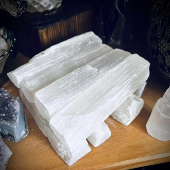 Selenite Logs