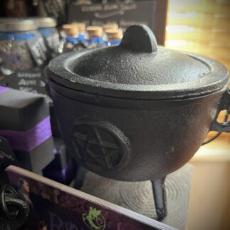 Medium Cauldron with Pentagram