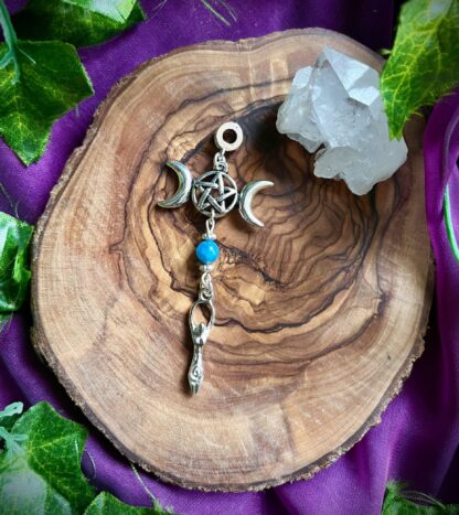 Triple Moon Goddess Necklace - Apatite