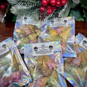 Yule/Winter Solstice Wax Melts (Gonks)